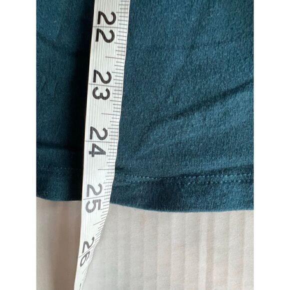 3/$15 or 5/$20 Oh Baby by Motherhood size medium v-neck top - Picture 8 of 8